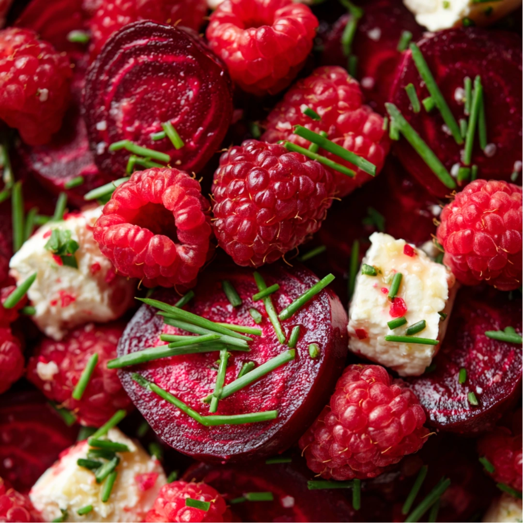 Salade Framboises, Betterave, Chèvre & Ciboulette
